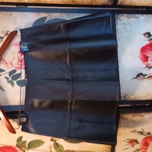 Pleated leather mini